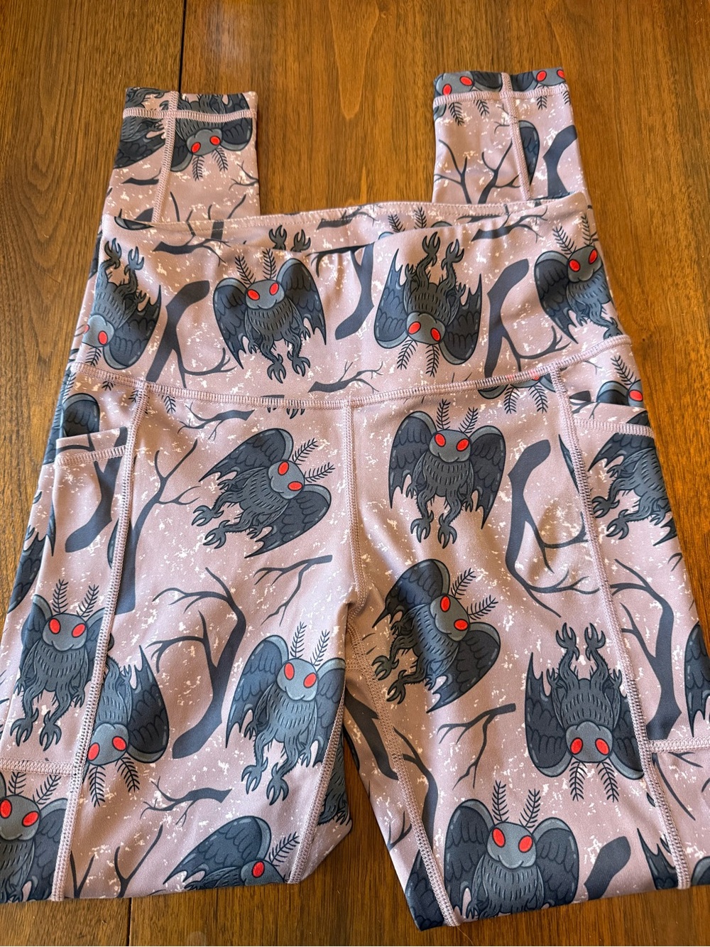 CVG XS Mothman Cryptid Series full-length tights leggings excellent condition - Picture 2 of 7